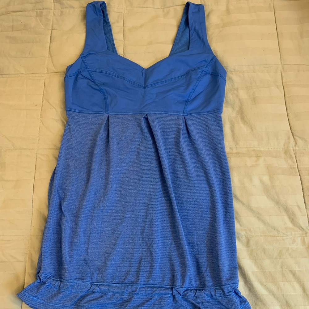 Lululemon Elevate Workout Top - size 4
